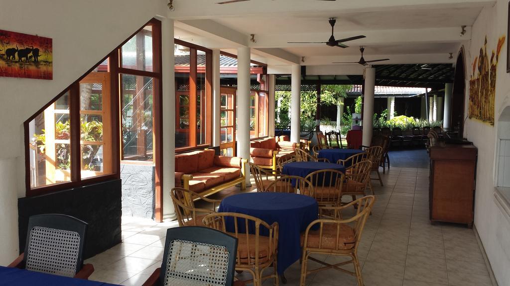 Ganga Garden Hotell Beruwala Exteriör bild